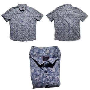 Untuckit Shirt Men's L Blue White All Over Print Short Sleeve Button Up EUC